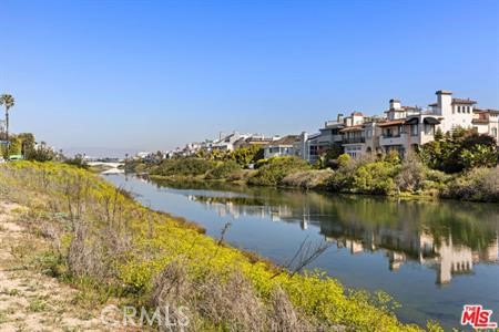 31 Spinnaker Street, Unit 15 Marina del Rey, CA 90292 - Photo 20 of 20
