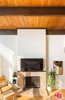 31 Spinnaker Street, Unit 15 Marina del Rey, CA 90292 - Photo 2 of 20