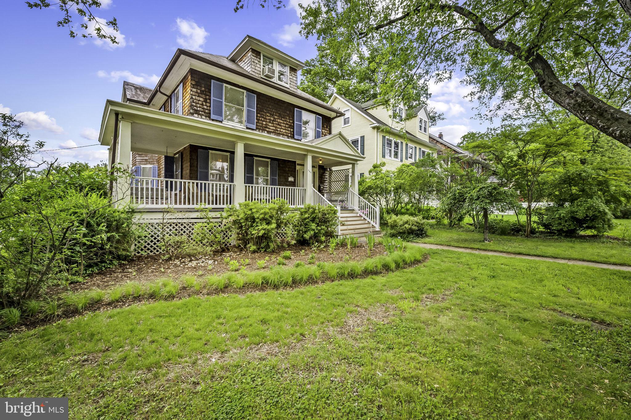 523 Orkney Road Baltimore, MD 21212 - Photo 3 of 40 a view of a house with a big yard plants and large trees