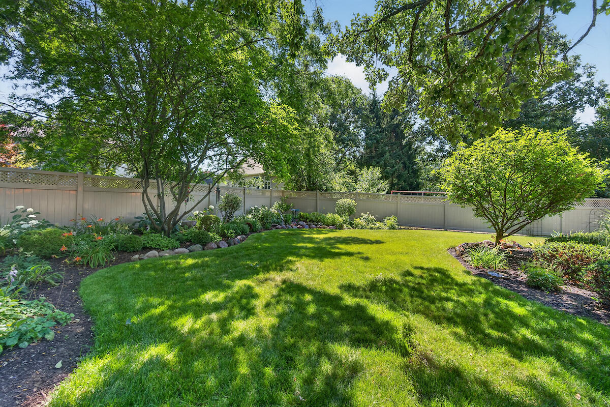 8419 110th Avenue Pleasant Prairie, WI 53158 - Photo 37 of 41 8419 Backyard 4