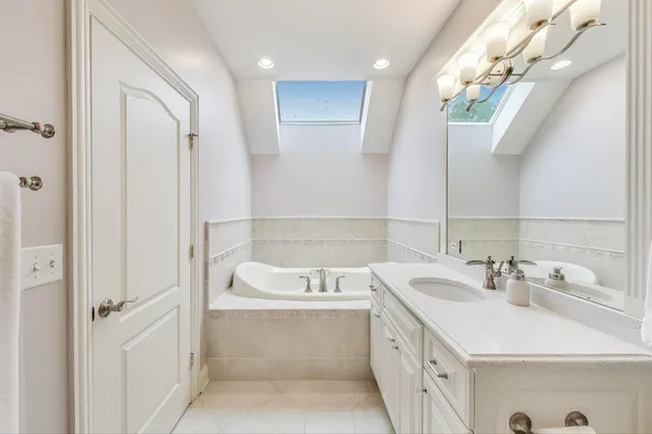 $1,950,000 | 20580 West High Ridge Drive, Kildeer, IL 60047