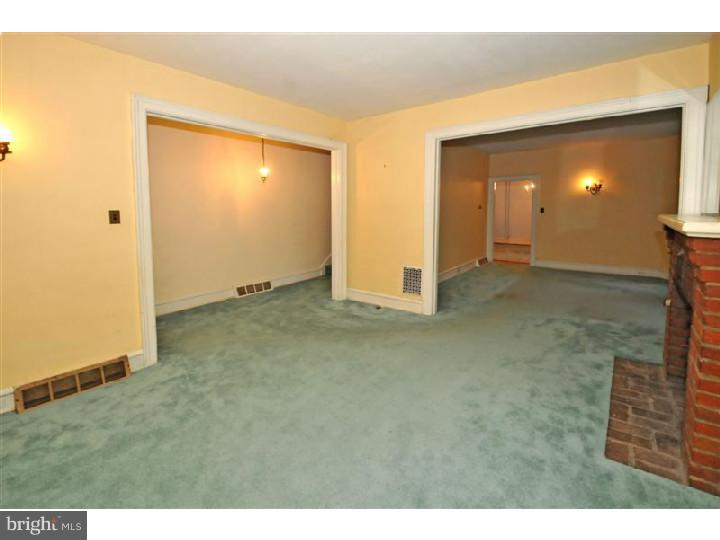 230 Mather Road Jenkintown, PA 19046 - Photo 4 of 24 Living Room