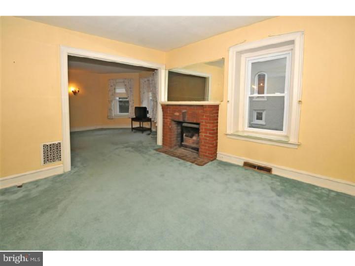 230 Mather Road Jenkintown, PA 19046 - Photo 6 of 24 Living Room