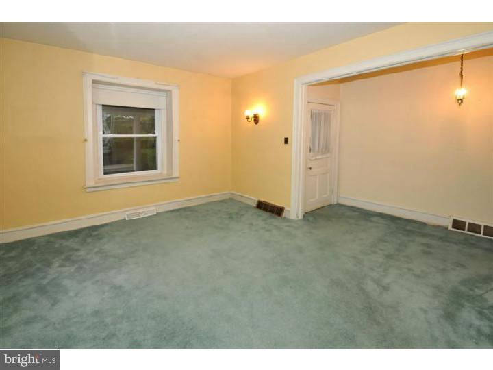 230 Mather Road Jenkintown, PA 19046 - Photo 7 of 24 Living Room