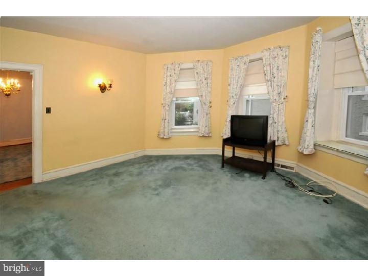 230 Mather Road Jenkintown, PA 19046 - Photo 8 of 24 Living Room