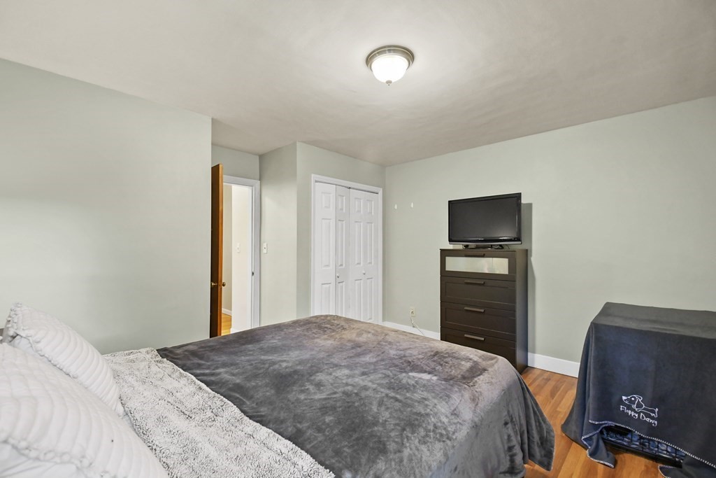 32 Inwood Road Auburn, MA 01501 - Photo 11 of 36