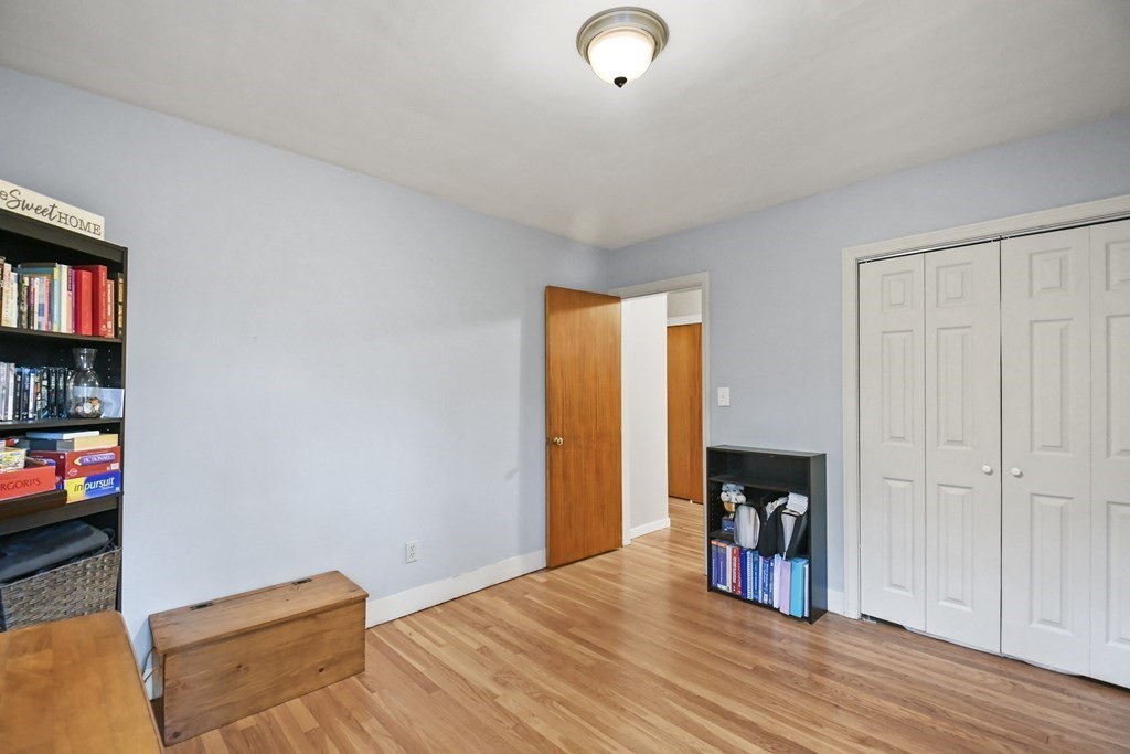 32 Inwood Road Auburn, MA 01501 - Photo 14 of 36