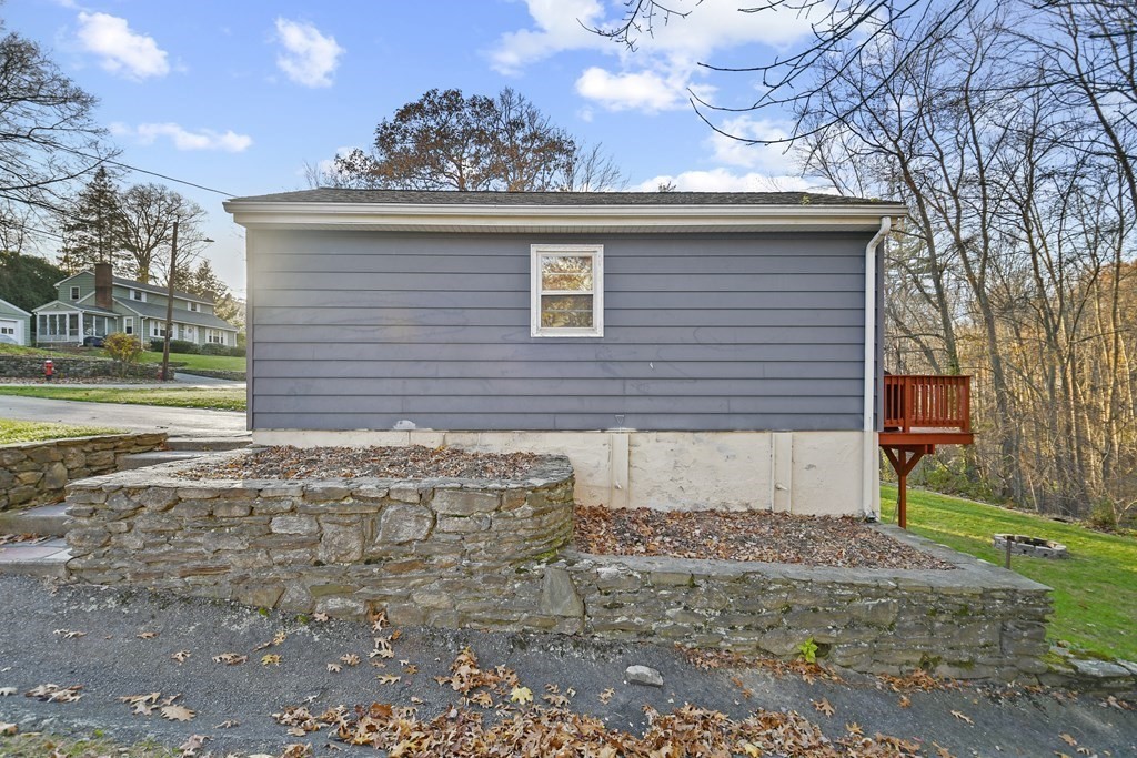 32 Inwood Road Auburn, MA 01501 - Photo 30 of 36