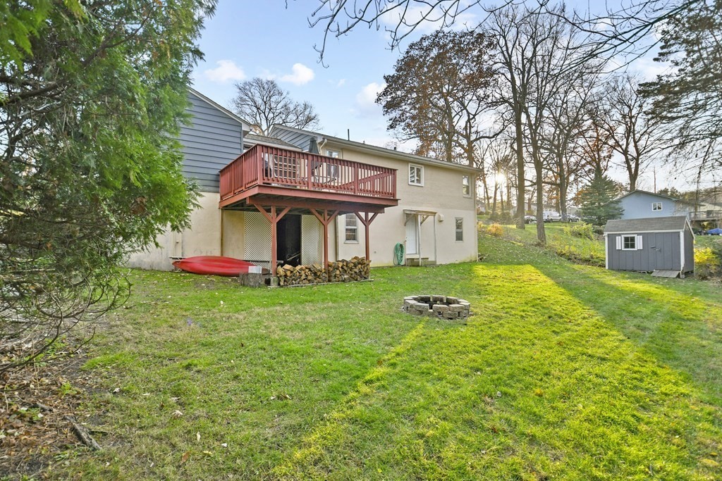 32 Inwood Road Auburn, MA 01501 - Photo 32 of 36