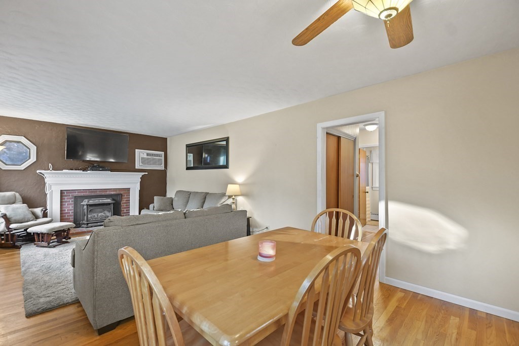 32 Inwood Road Auburn, MA 01501 - Photo 7 of 36