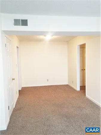 $1,250 | 2527 Hydraulic Road, Unit 56, Charlottesville, VA 22901