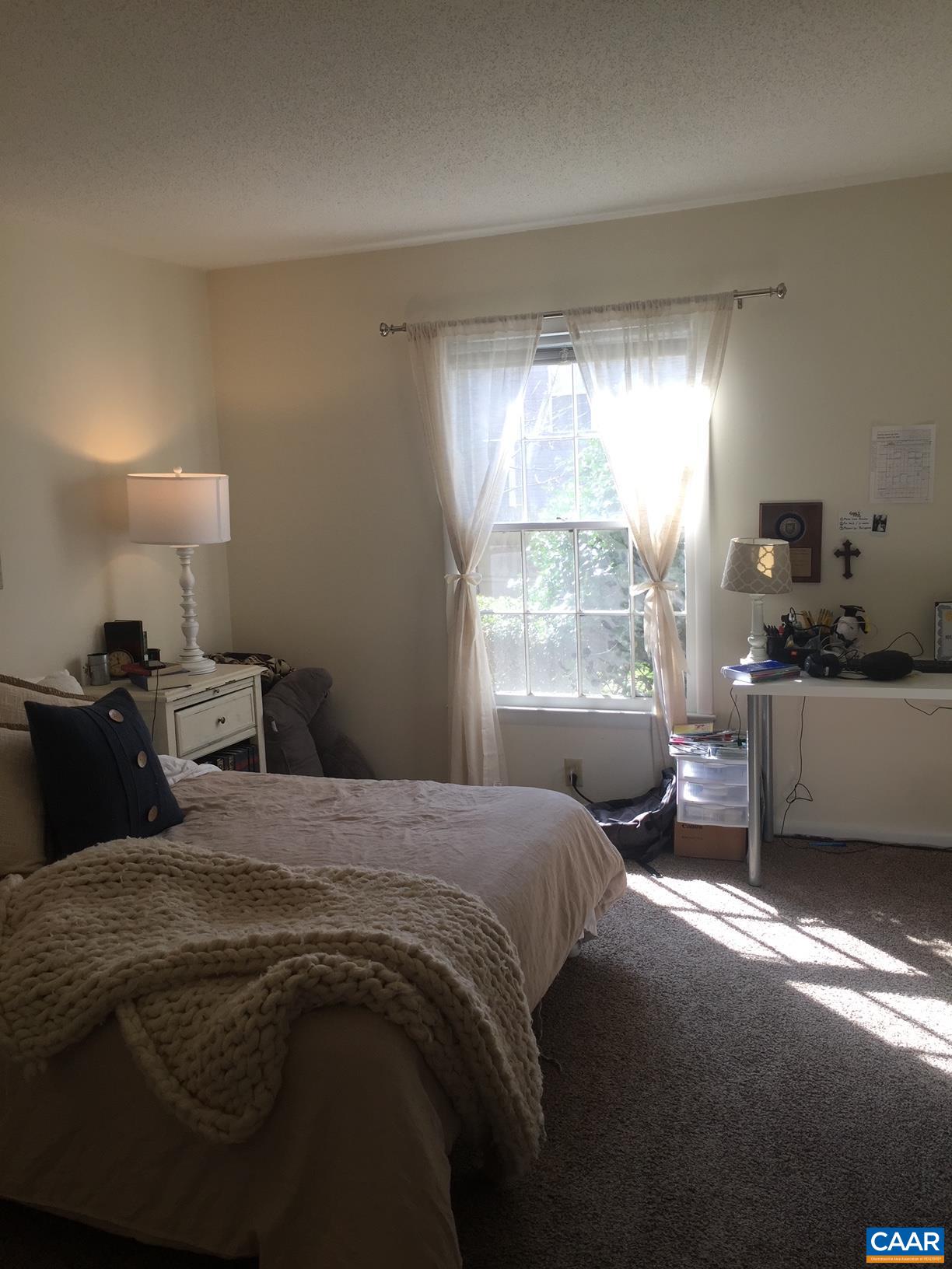 2527 Hydraulic Road, Unit 56 Charlottesville, VA 22901 - Photo 4 of 16