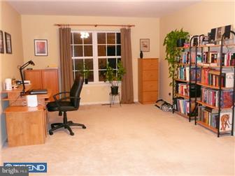 129 Warwick Road West Windsor, NJ 08550 - Photo 4 of 7 Loft