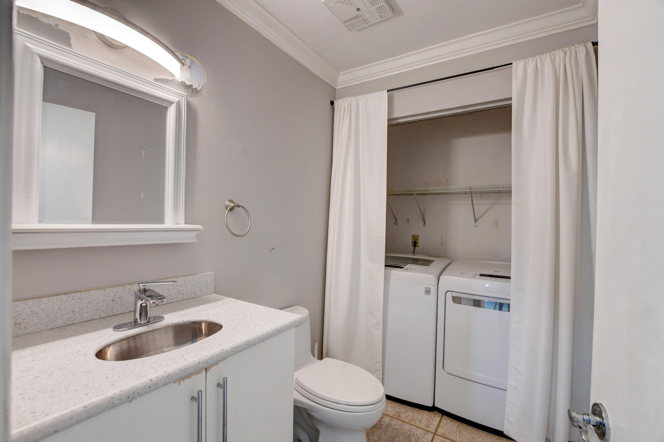 7599 Courtyard Run West Boca Raton, FL 33433 - Photo 15 of 25 Laundry