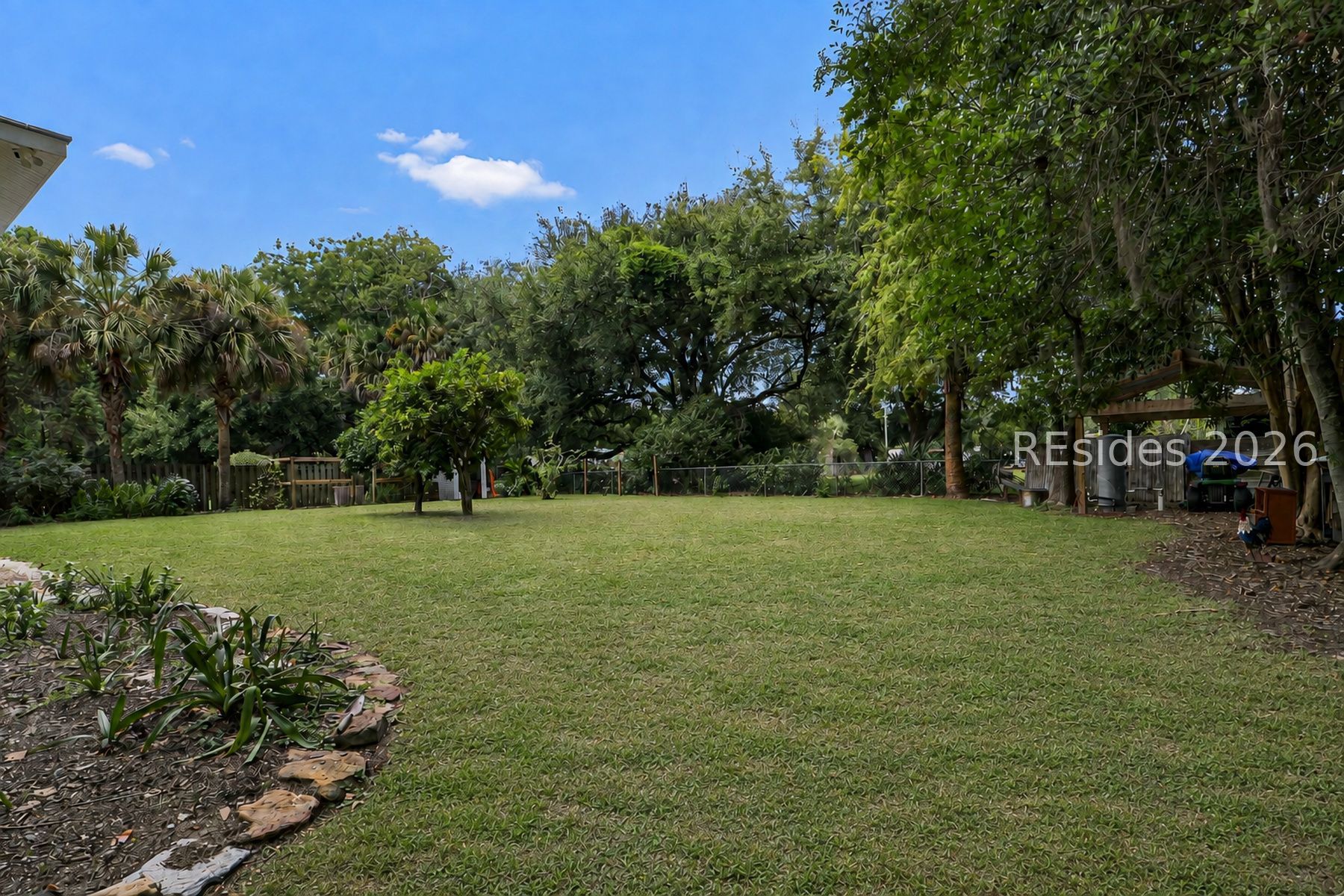 4 State Rd S-7-240 Bluffton, SC 29910 - Photo 49 of 58 large back yard