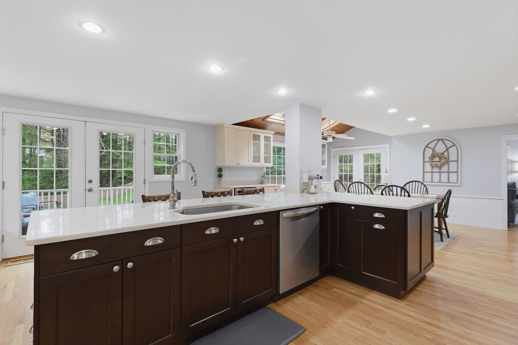 91 Green Road Bolton, MA 01740 - Photo 8 of 42 Gallery Image 8