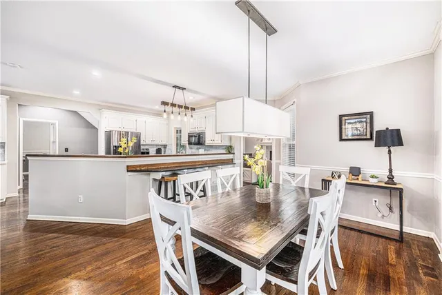 $625,000 | 7325 Oakview Street, Shawnee, KS 66216