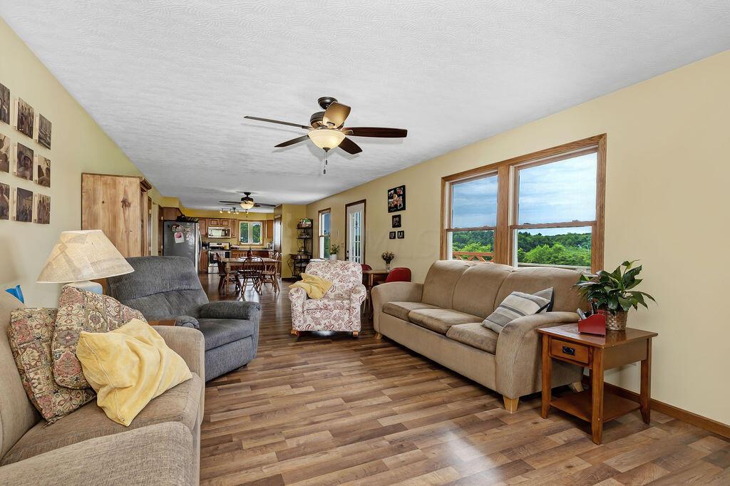 10661 Fairview Road Southeast Heath, OH 43056 - Photo 7 of 53 22-FamilyRoom
