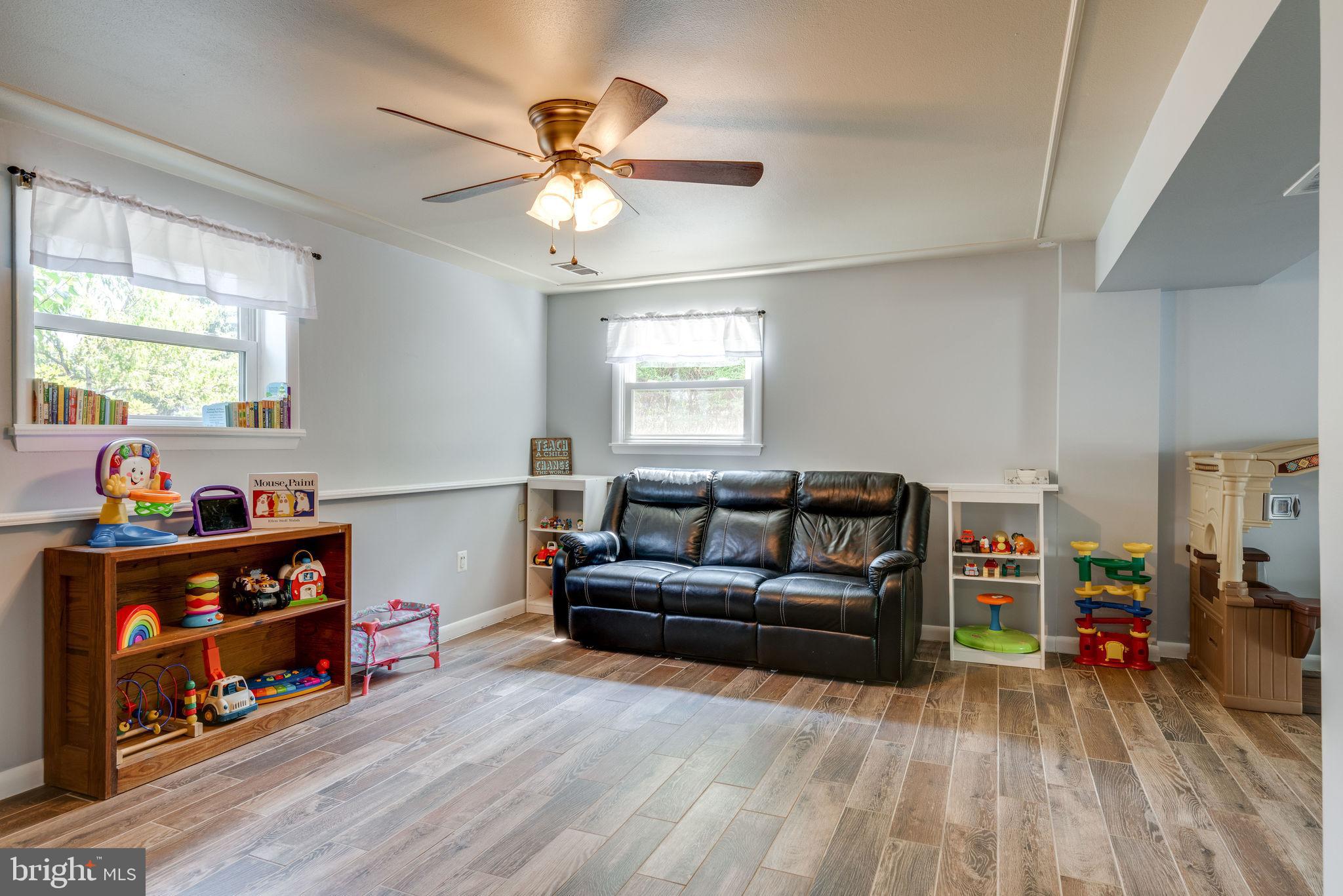 501 West Poplar Road Sterling, VA 20164 - Photo 20 of 25 Gallery Image 20