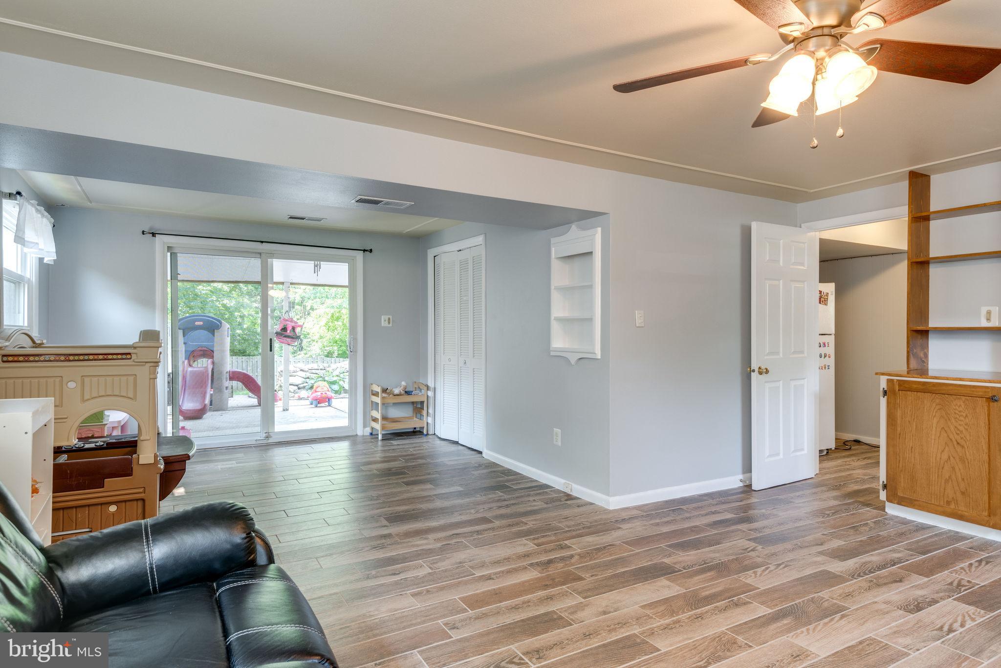 501 West Poplar Road Sterling, VA 20164 - Photo 22 of 25 Gallery Image 22