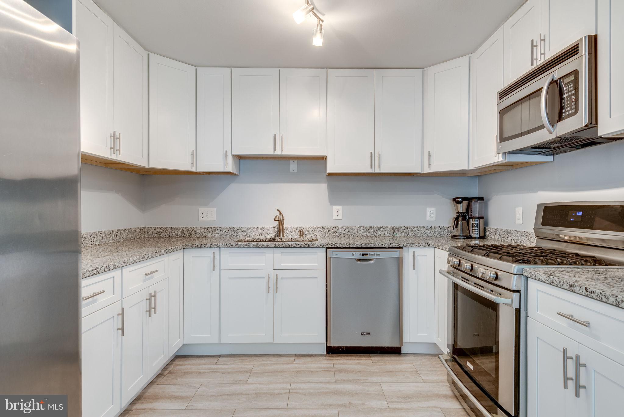 501 West Poplar Road Sterling, VA 20164 - Photo 6 of 25 Gallery Image 6