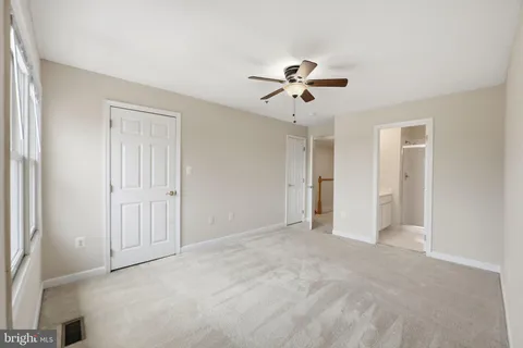 $415,000 | 404 King Farm Boulevard, Unit 40406, Rockville, MD 20850