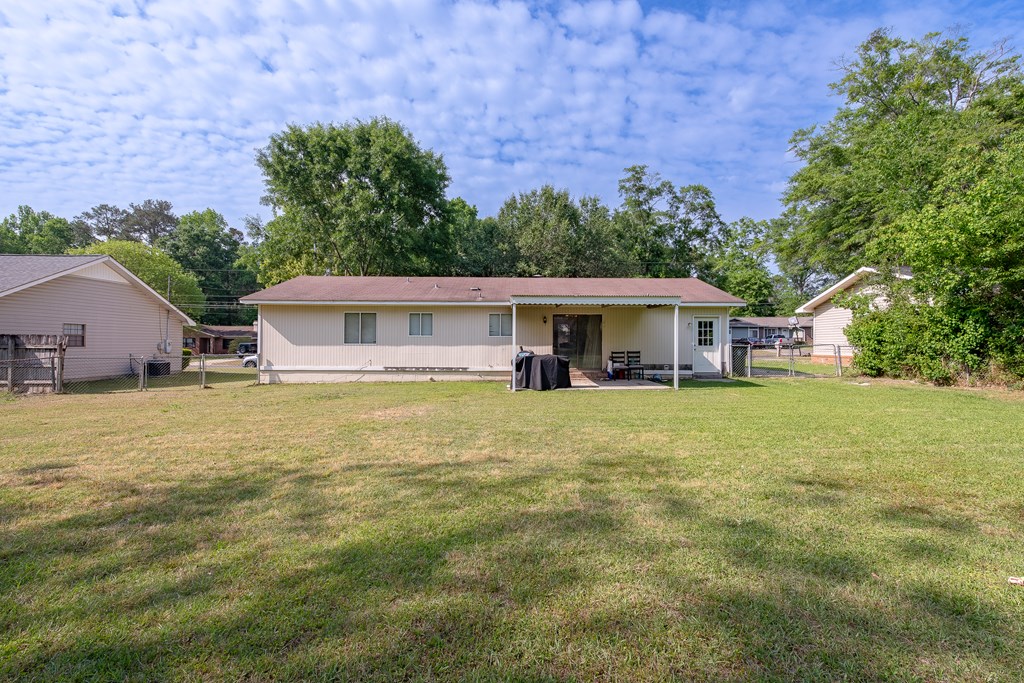 2310 Aberdeen Road Dothan, AL 36301 - Photo 8 of 32