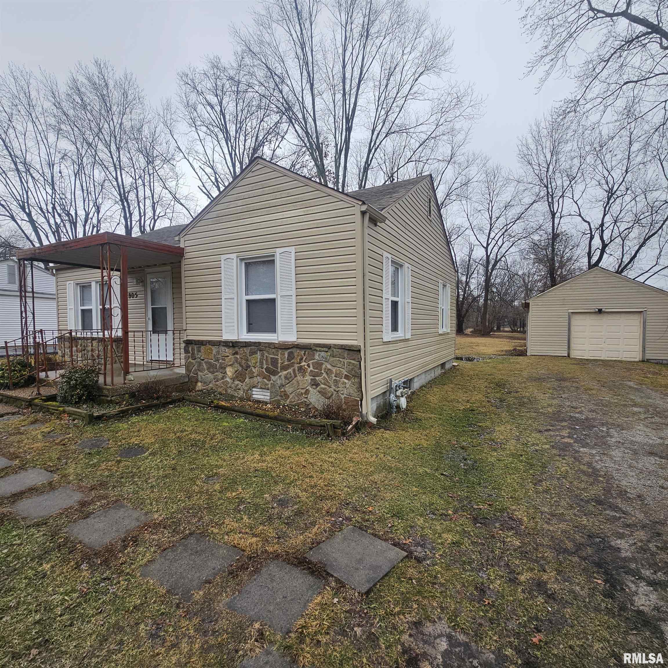 805 Airport Road Mount Vernon, IL 62864 - Photo 2 of 7 Gallery Image 2