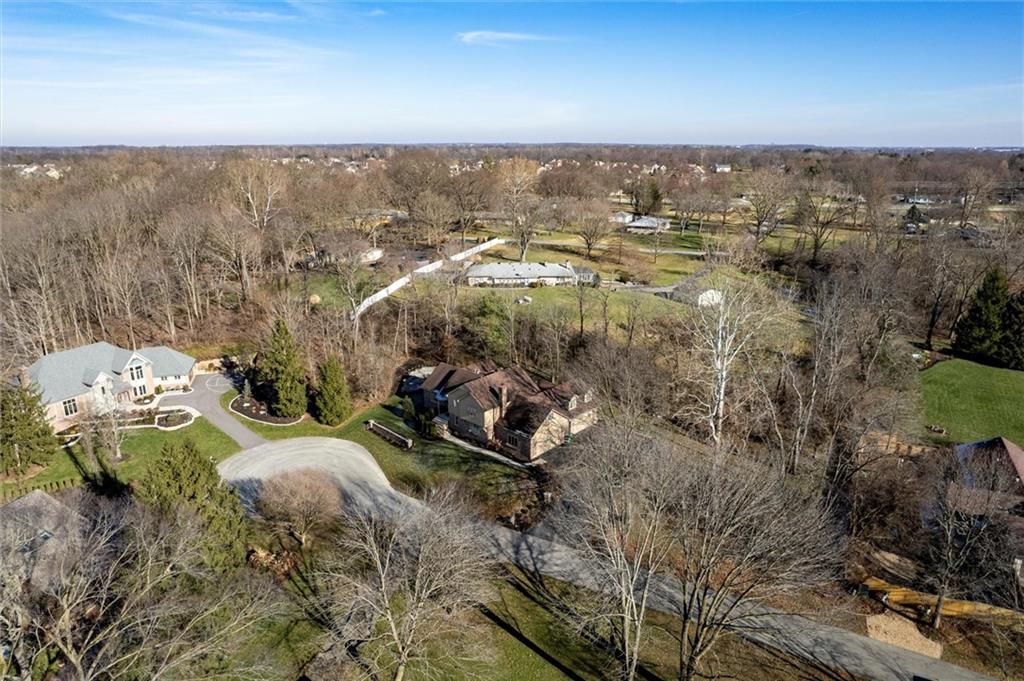 8915 Rohan Court Indianapolis, IN 46278 - Photo 10 of 34 Gallery Image 10