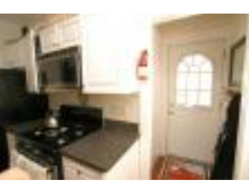 9 Lloyd Road, Unit 1 Watertown, MA 02472 - Photo 6 of 14 Gallery Image 6