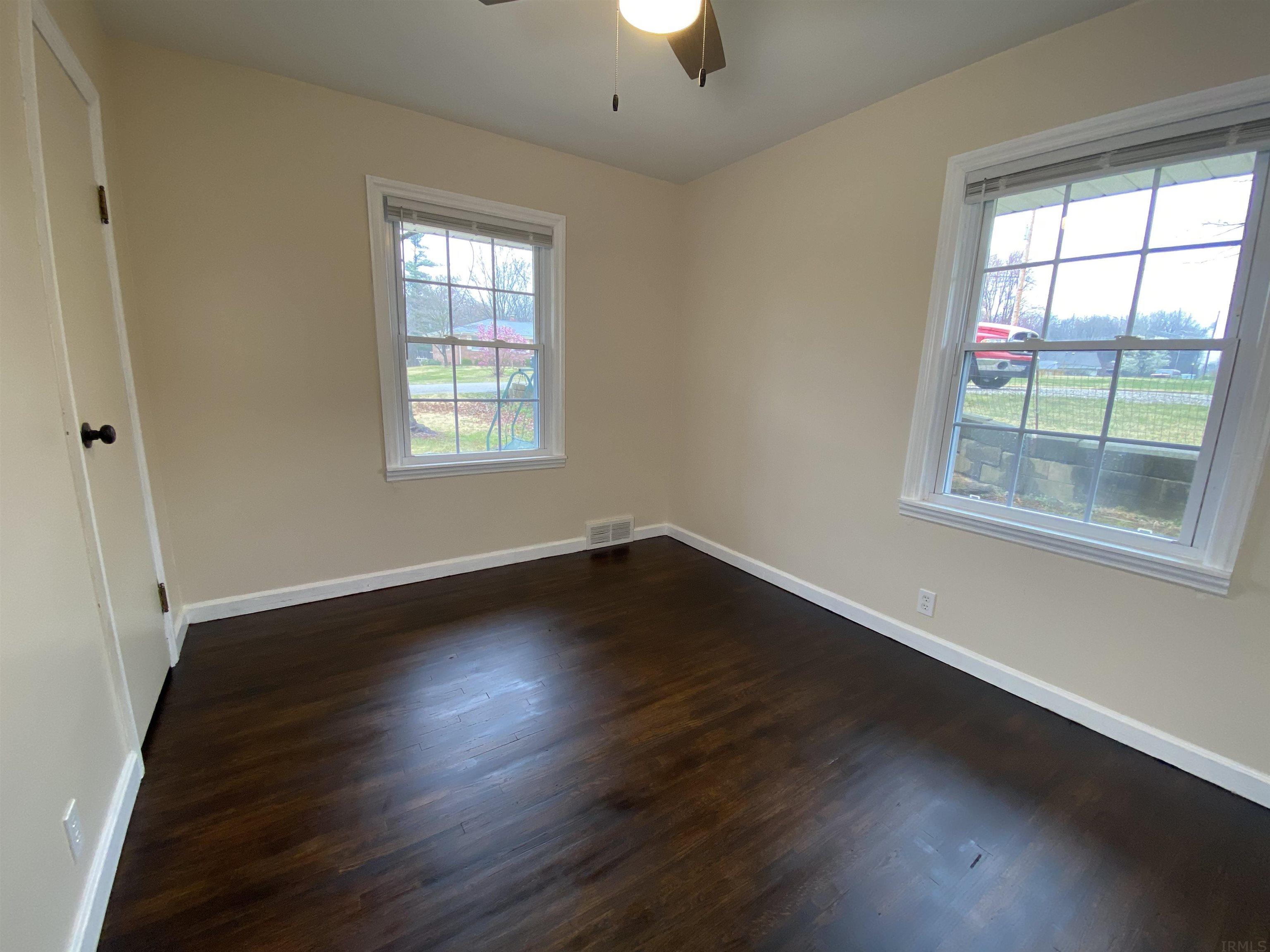 7909 New Maple Road Evansville, IN 47710 - Photo 11 of 24 Gallery Image 11