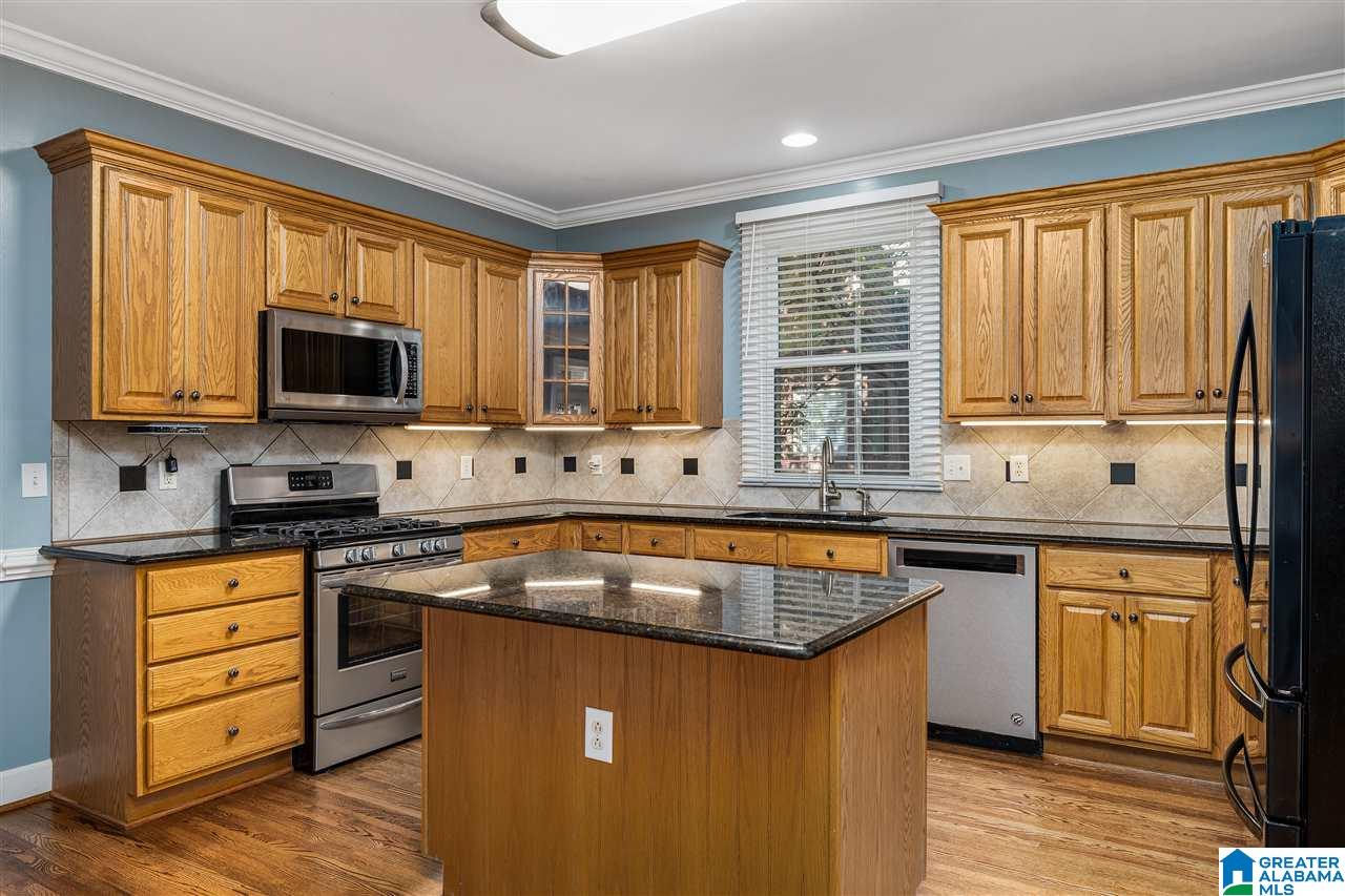 58 Maple Trace Birmingham, AL 35244 - Photo 4 of 39