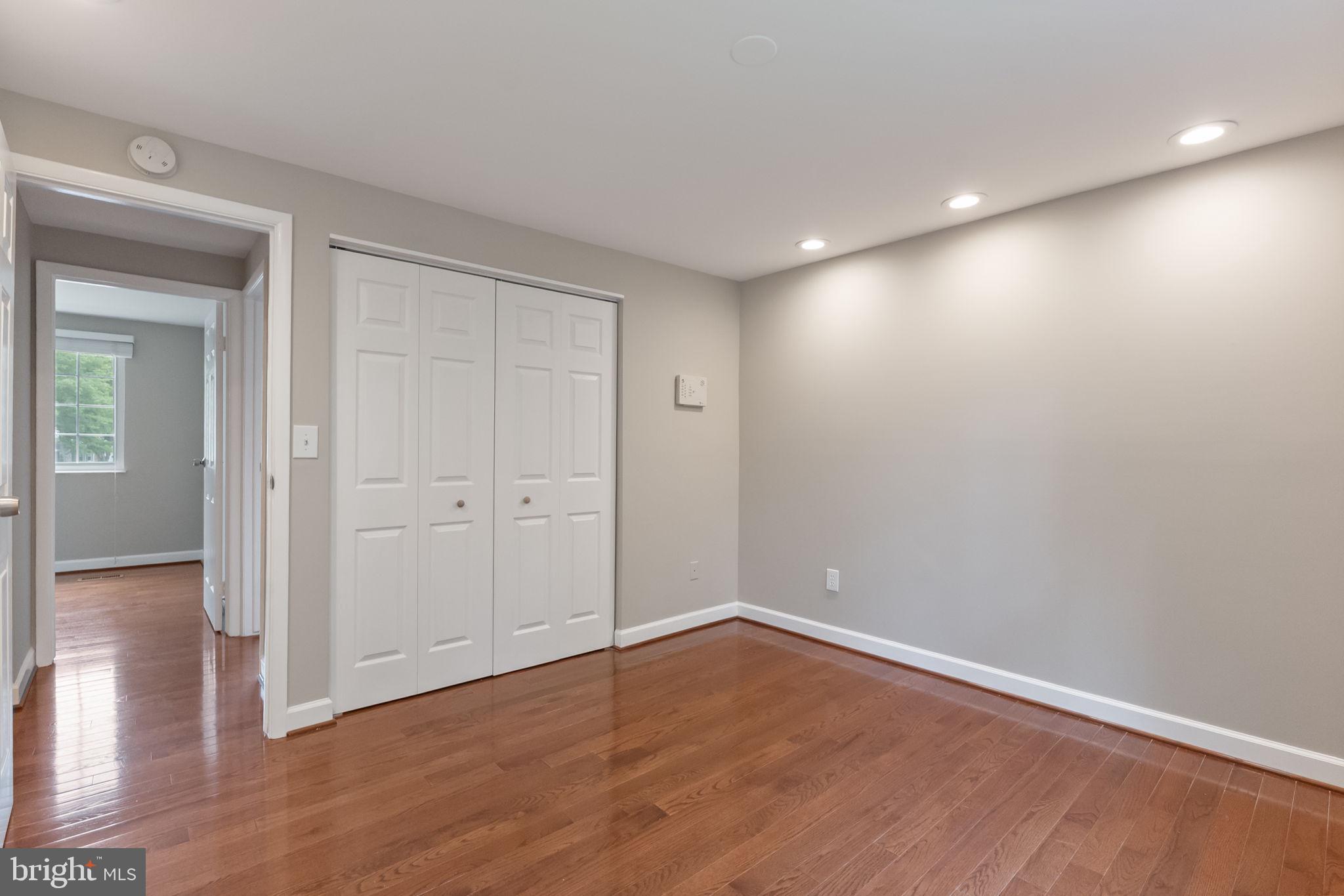 8454 Rippled Creek Court Springfield, VA 22153 - Photo 8 of 23