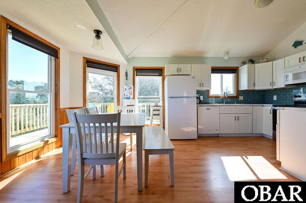 758 Fish Crow Court Corolla, NC 27927 - Photo 18 of 41 L3 Kitchen