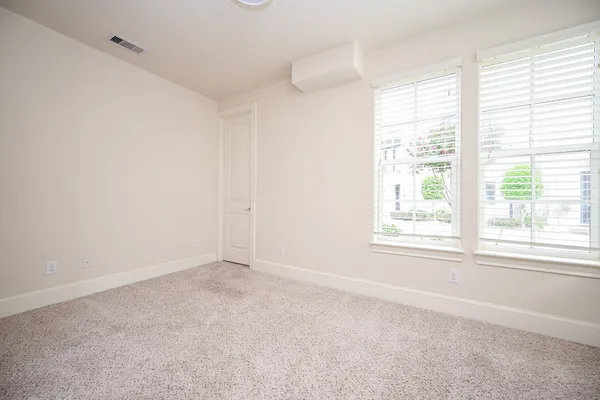 $3,000 | 9546 London Bridge Station, Houston, TX 77045