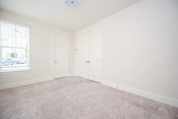 $3,000 | 9546 London Bridge Station, Houston, TX 77045