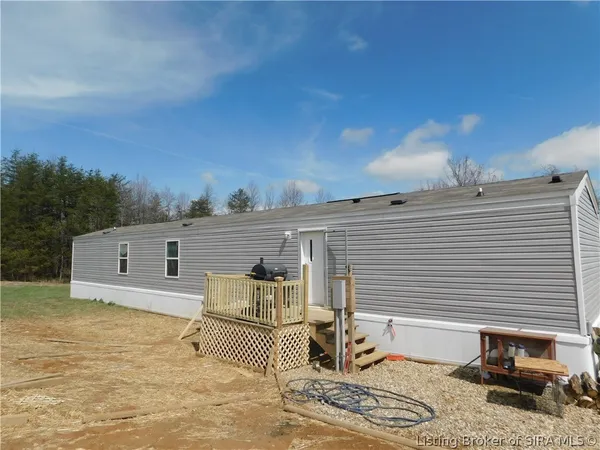 $180,000 | 2788 South Mt Zion Church Road, Pekin, IN 47165