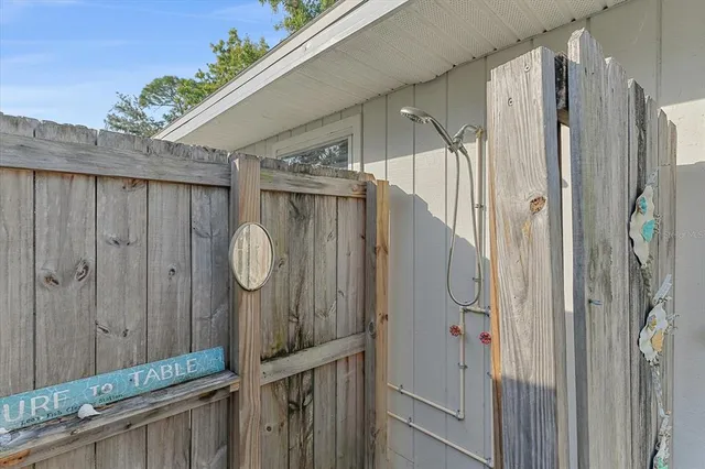 $275,000 | 140 Ave De La Isla, Nokomis, FL 34275