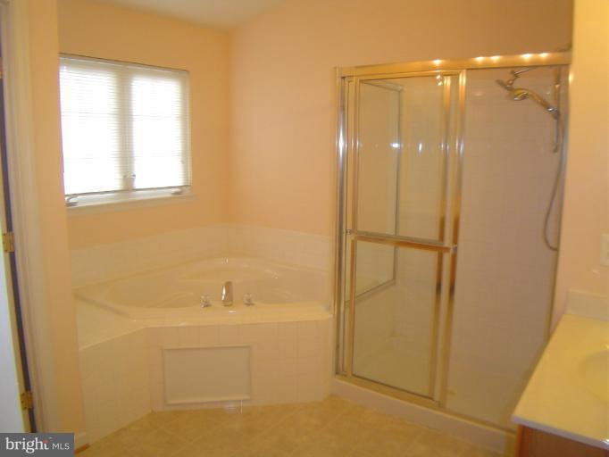 1751 Castle Rock Road Frederick, MD 21701 - Photo 26 of 28 Bedroom (Master)