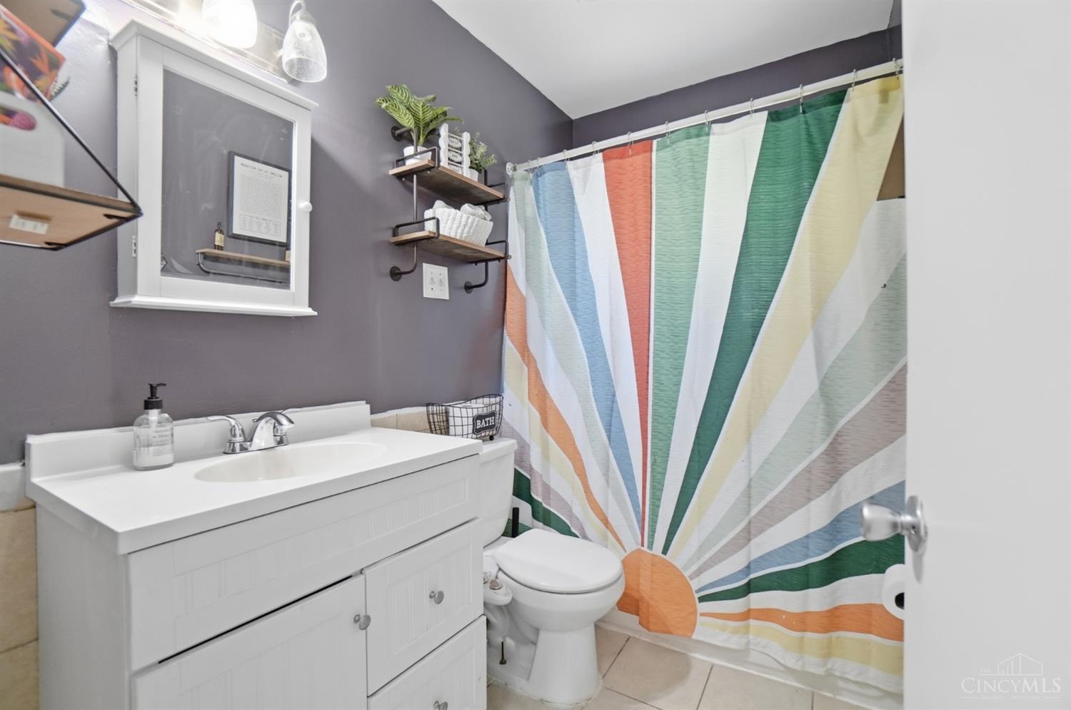 5450 Lawrence Road Cincinnati, OH 45248 - Photo 21 of 51