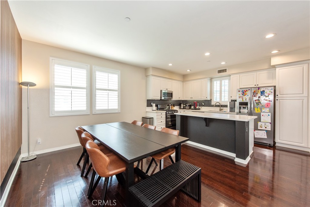 11 Travis Road Buena Park, CA 90621 - Photo 6 of 35