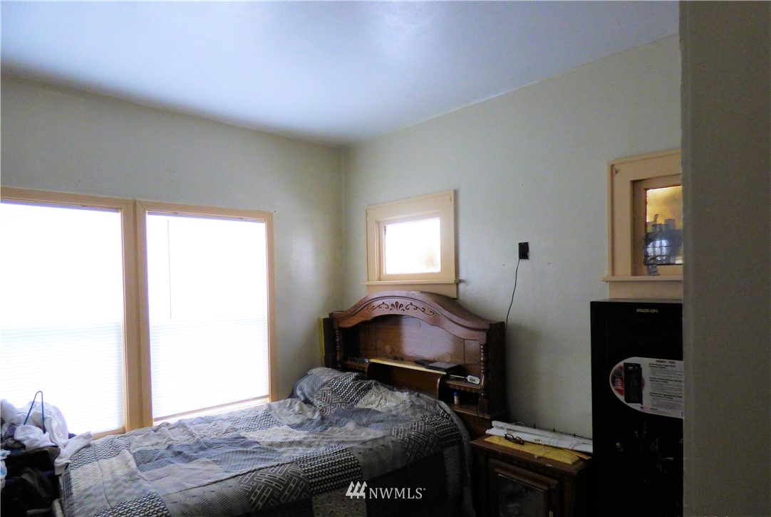 52 Brady Loop Road East Montesano, WA 98563 - Photo 10 of 17 Gallery Image 10