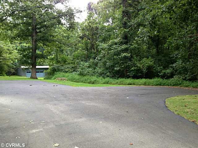 12801 South Chester Road Chester, VA 23831 - Photo 15 of 20 Exterior Front
