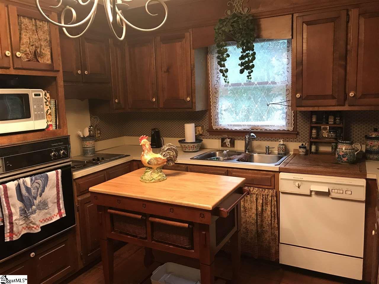 1594 Honey Creek Road Anderson, SC 29621 - Photo 3 of 25