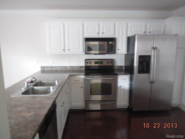 45505 Rathmore Dr Macomb (14).JP
