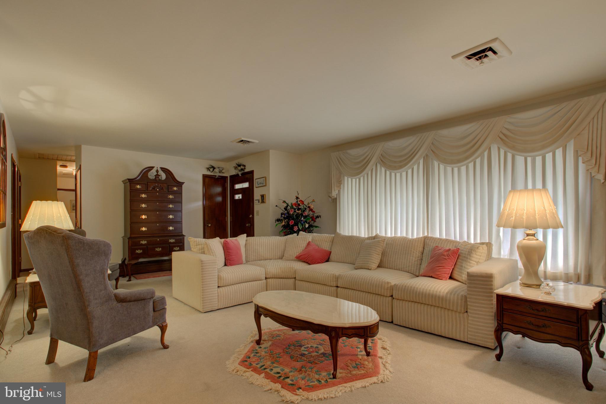 1700 Valley Forge Road Lancaster, PA 17603 - Photo 4 of 15 Gallery Image 4