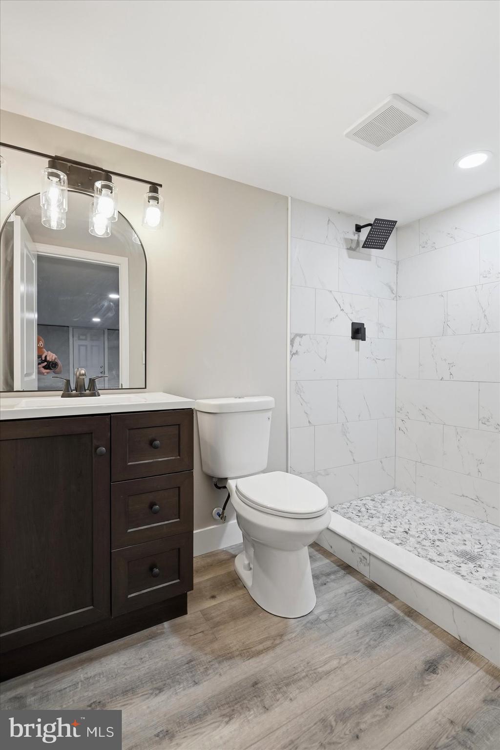 210 Mountain Road Linthicum Heights, MD 21090 - Photo 38 of 42 Gallery Image 38