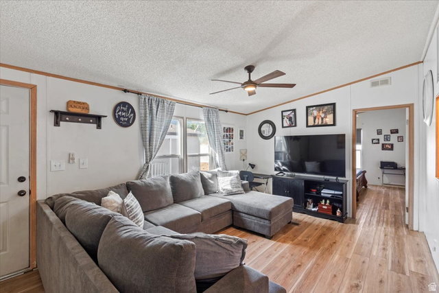 2600 North Hill Road, Unit 4 Layton, UT 84041 - Photo 4 of 23