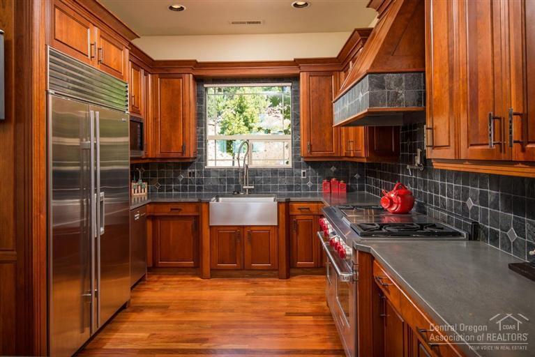 150 Northwest Phils Loop Bend, OR 97703 - Photo 4 of 25 Additional Photo