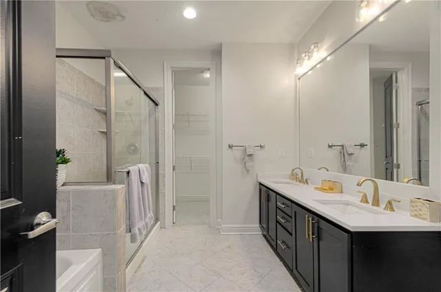 $395,450 | 1101 Walnut Street, Unit 505, Kansas City, MO 64106